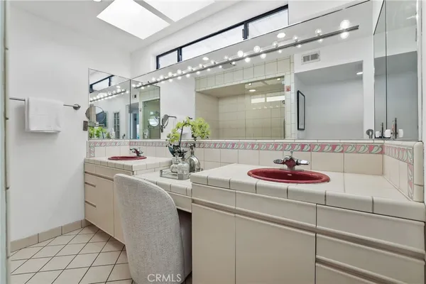 $2,398,500 | 64 59th Place, Long Beach, CA 90803