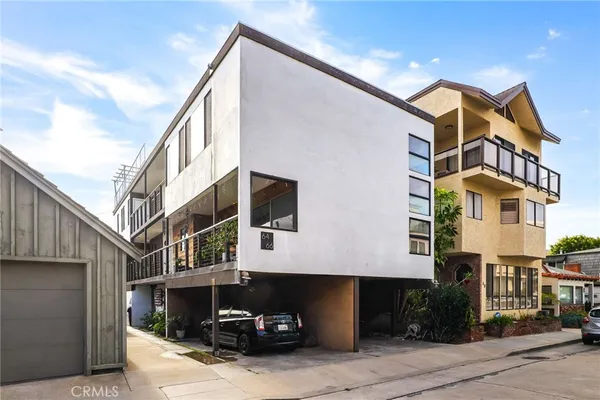$2,398,500 | 64 59th Place, Long Beach, CA 90803