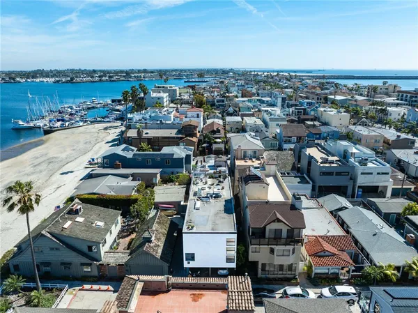 $2,398,500 | 64 59th Place, Long Beach, CA 90803