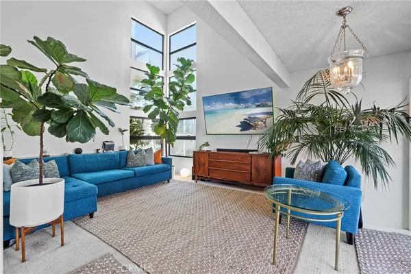 $2,398,500 | 64 59th Place, Long Beach, CA 90803