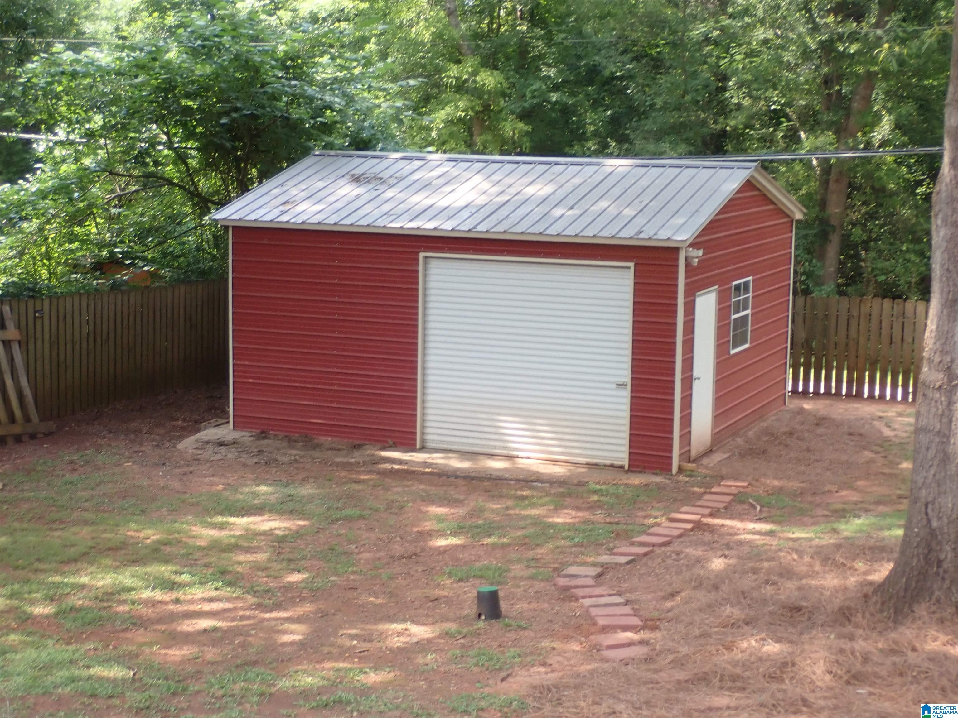 1310 Terrace Road Sylacauga, AL 35150 - Photo 11 of 37