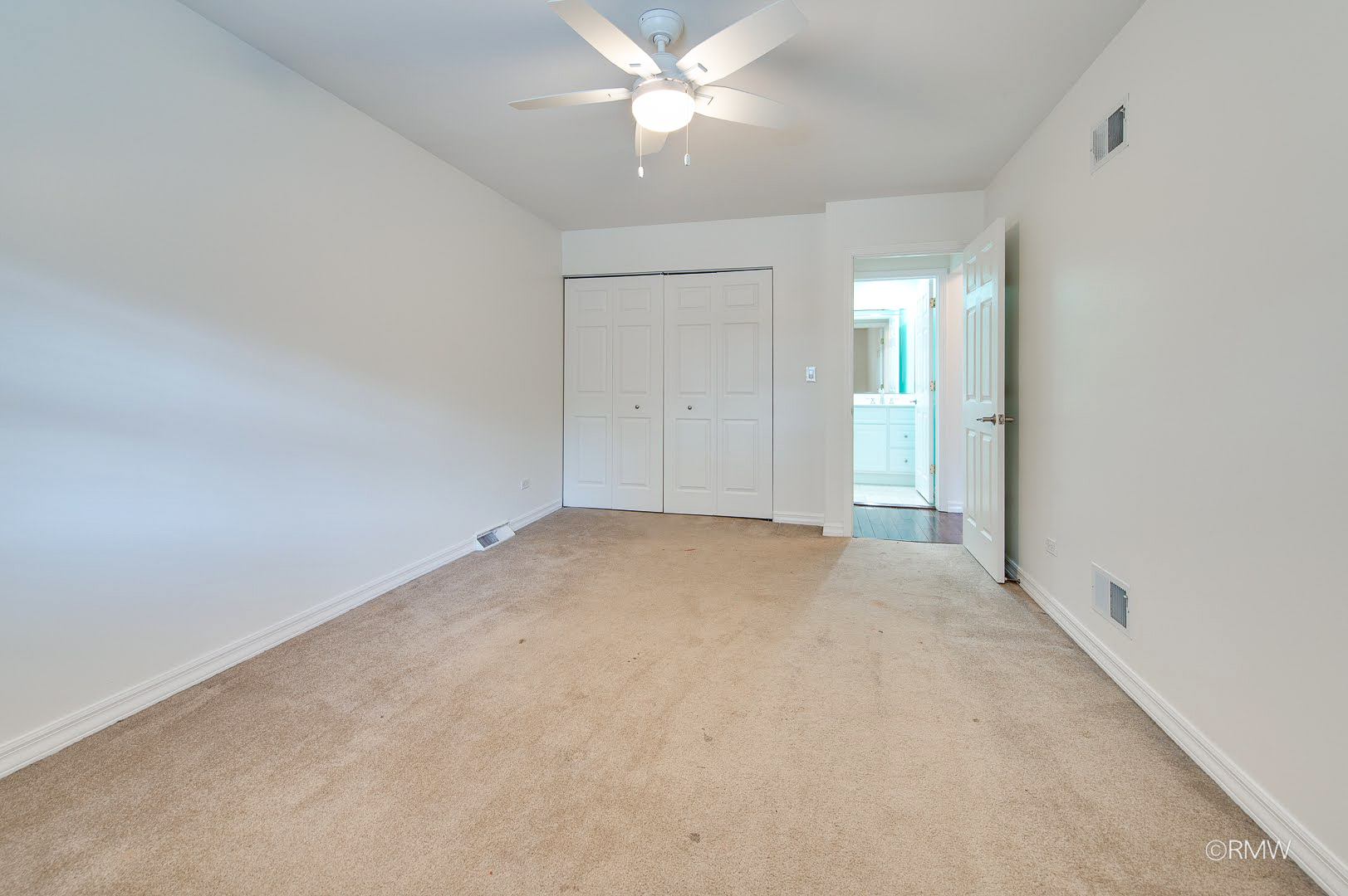 1233 Hickory Trail Addison, IL 60101 - Photo 23 of 36