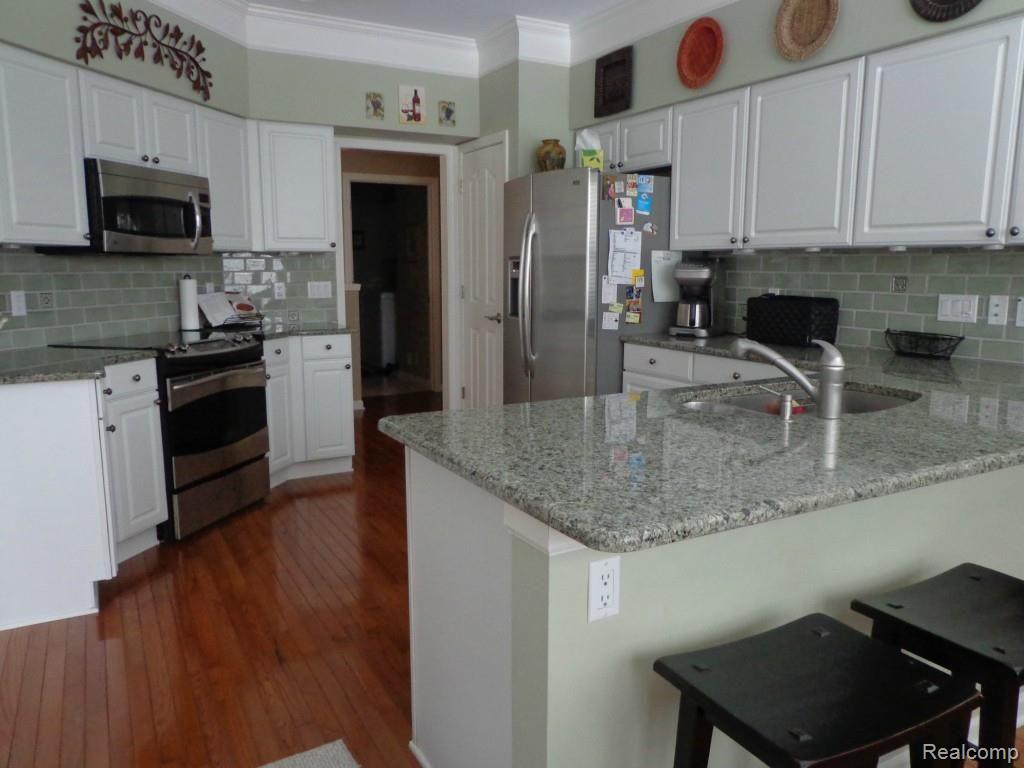 1346 Copper Circle, Unit 22 Rochester, MI 48306 - Photo 7 of 26 Kit View.