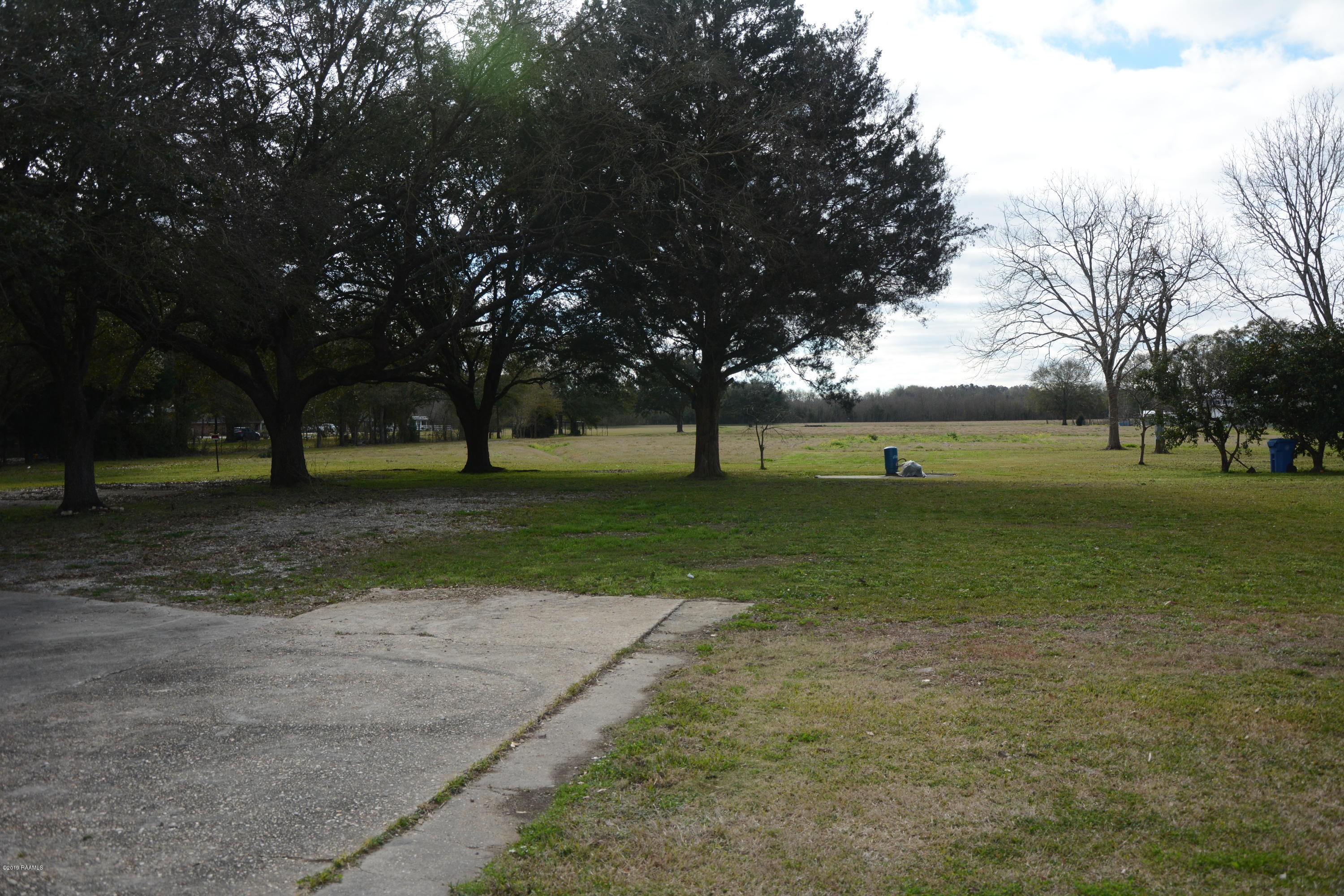 4303 Captain Cade Road Youngsville, LA 70592 - Photo 3 of 17 DSC_0759