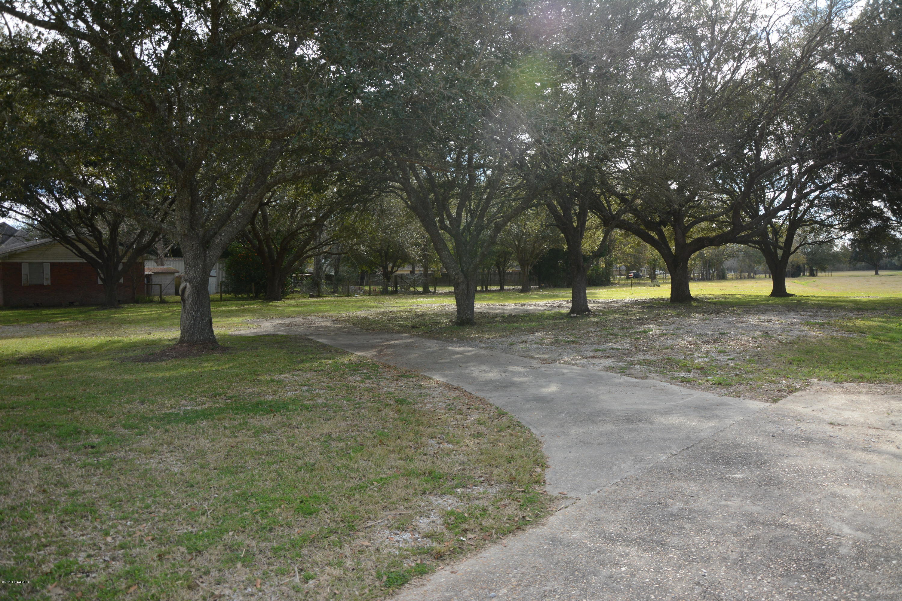 4303 Captain Cade Road Youngsville, LA 70592 - Photo 4 of 17 DSC_0762