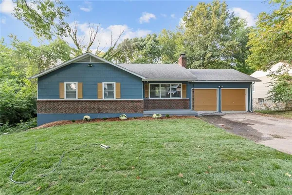 $210,000 | 6874 Sni A Bar Road, Kansas City, MO 64129