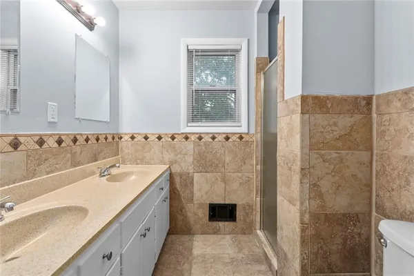 $210,000 | 6874 Sni A Bar Road, Kansas City, MO 64129