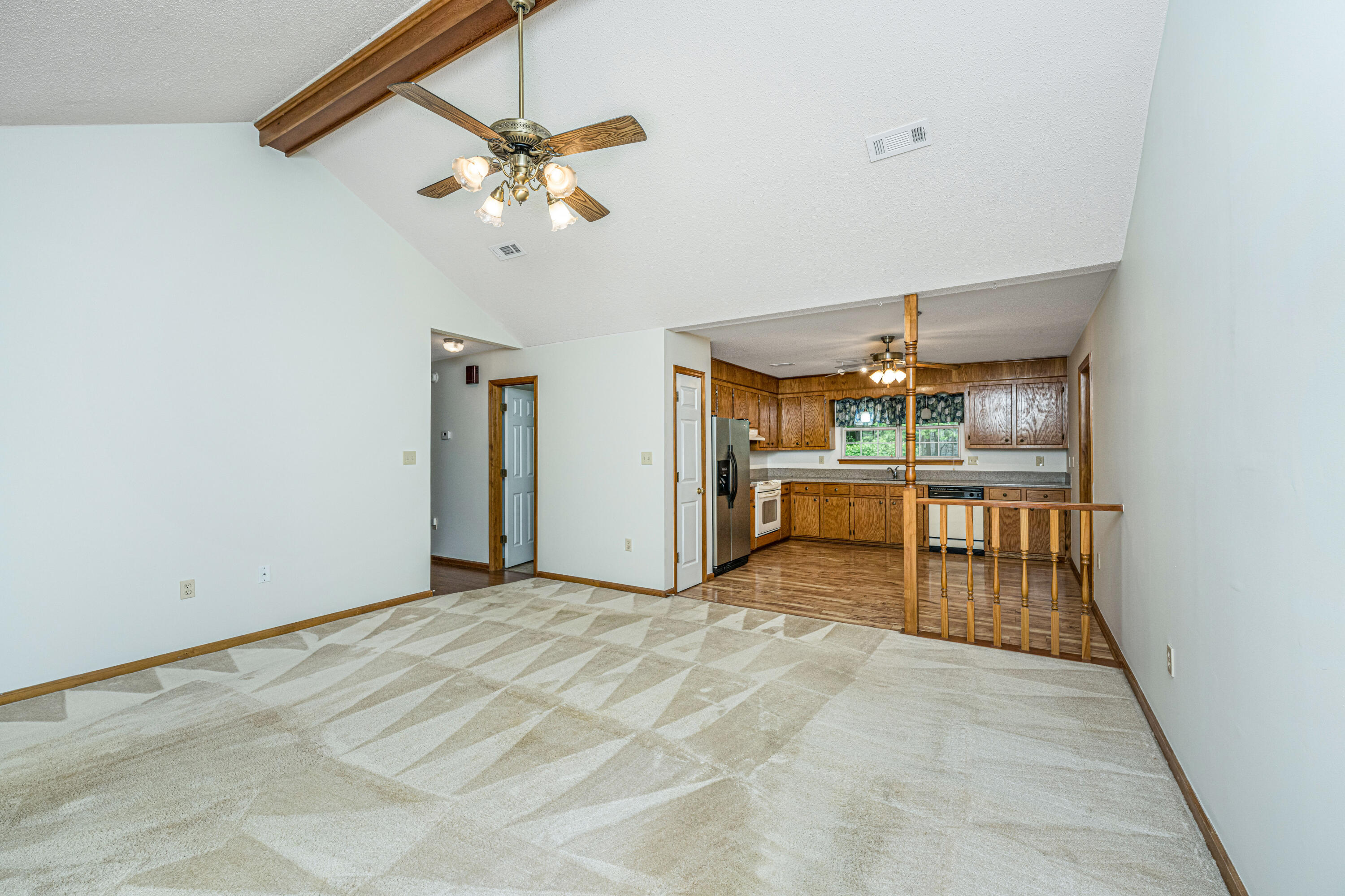 3337 Pinewood Drive Ladson, SC 29456 - Photo 8 of 38 3337PinewoodDr012
