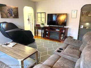 1117 Robins Road Lansing, MI 48917 - Photo 4 of 21 IMG_7030