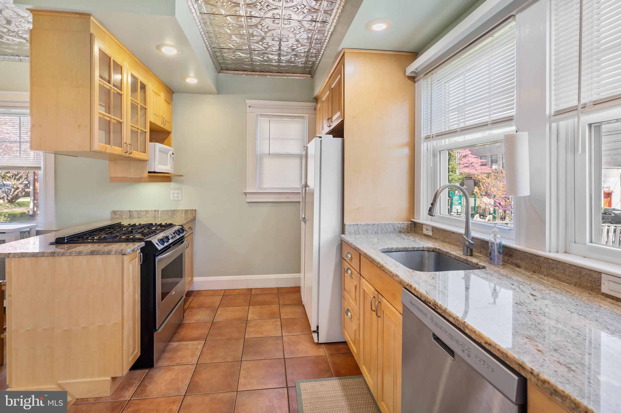 2202 Pelham Avenue Baltimore, MD 21213 - Photo 16 of 51