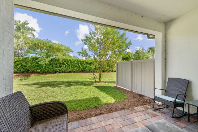 $695,000 | 4762 Roldan Court, Lake Worth, FL 33467