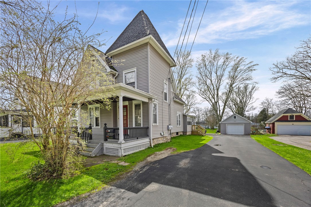 2165 5 Mile Line Road Penfield, NY 14526 - Photo 4 of 48