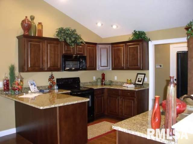 3602 Thunder Ridge Road Bettendorf, IA 52722 - Photo 4 of 9 Gallery Image 4
