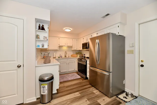 $240,000 | 5668 Misty Ridge Circle, Indianapolis, IN 46237