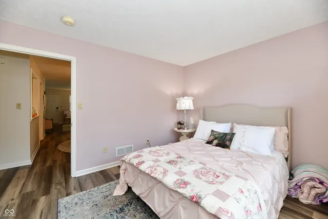 $240,000 | 5668 Misty Ridge Circle, Indianapolis, IN 46237