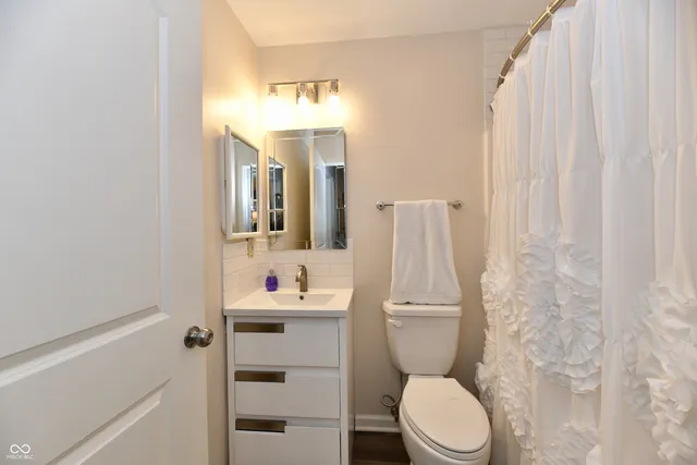 $240,000 | 5668 Misty Ridge Circle, Indianapolis, IN 46237