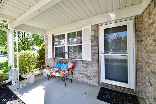 $240,000 | 5668 Misty Ridge Circle, Indianapolis, IN 46237