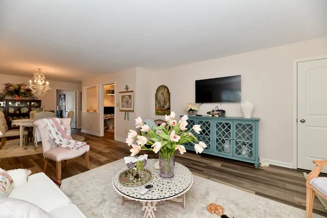 $240,000 | 5668 Misty Ridge Circle, Indianapolis, IN 46237