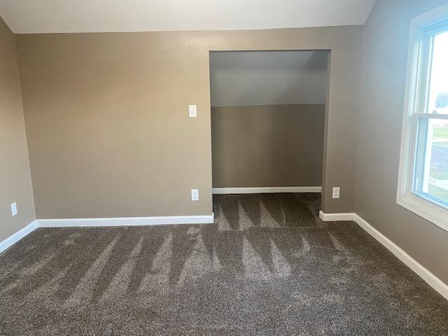 509 West Erie Street Spring Valley, IL 61362 - Photo 12 of 19 an empty room with window