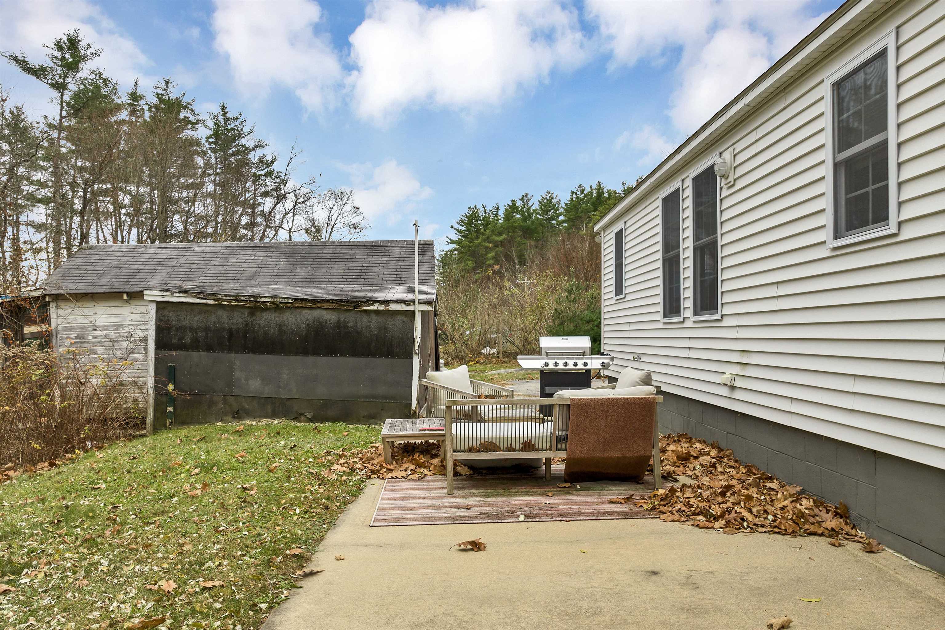 67 Varney Road Wolfeboro, NH 03894 - Photo 5 of 37