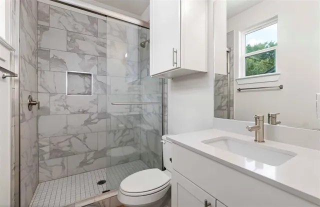 $2,800 | 7407 Bethune Avenue, Unit 2, Austin, TX 78752