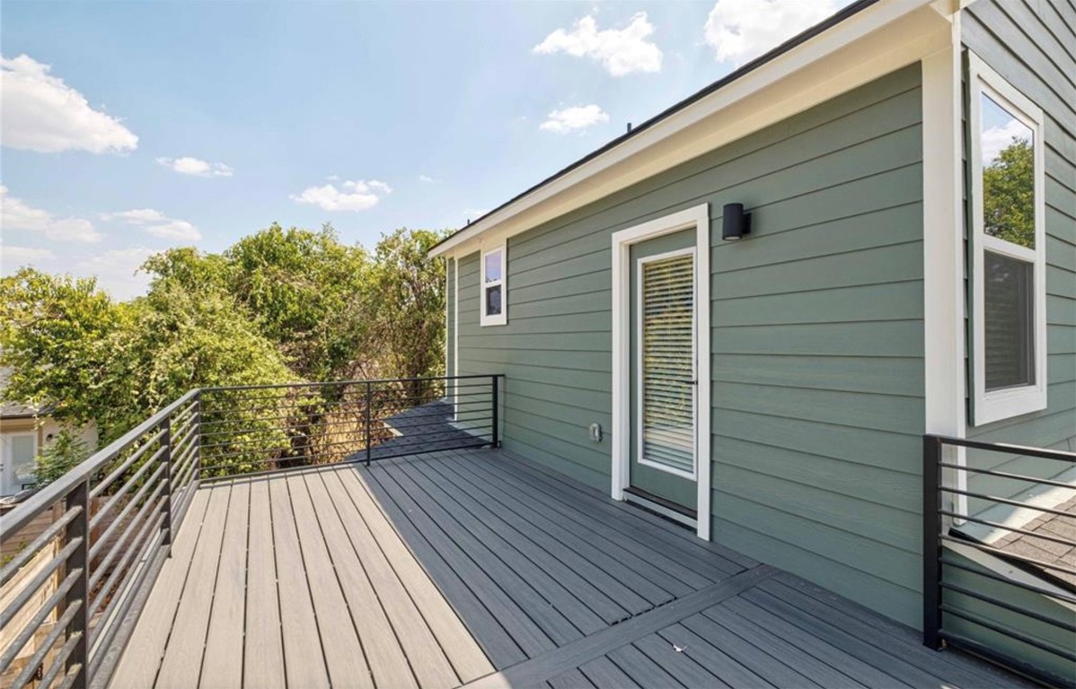 7407 Bethune Avenue, Unit 2 Austin, TX 78752 - Photo 19 of 30 a view of outdoor space and deck