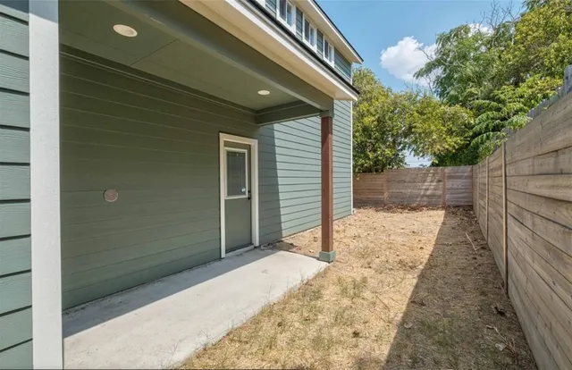 $2,800 | 7407 Bethune Avenue, Unit 2, Austin, TX 78752