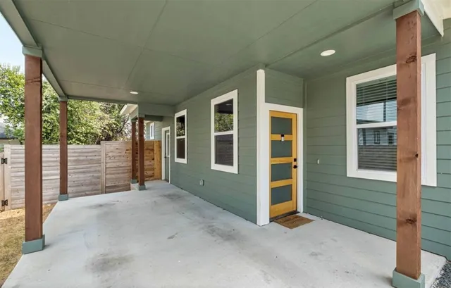 $2,800 | 7407 Bethune Avenue, Unit 2, Austin, TX 78752