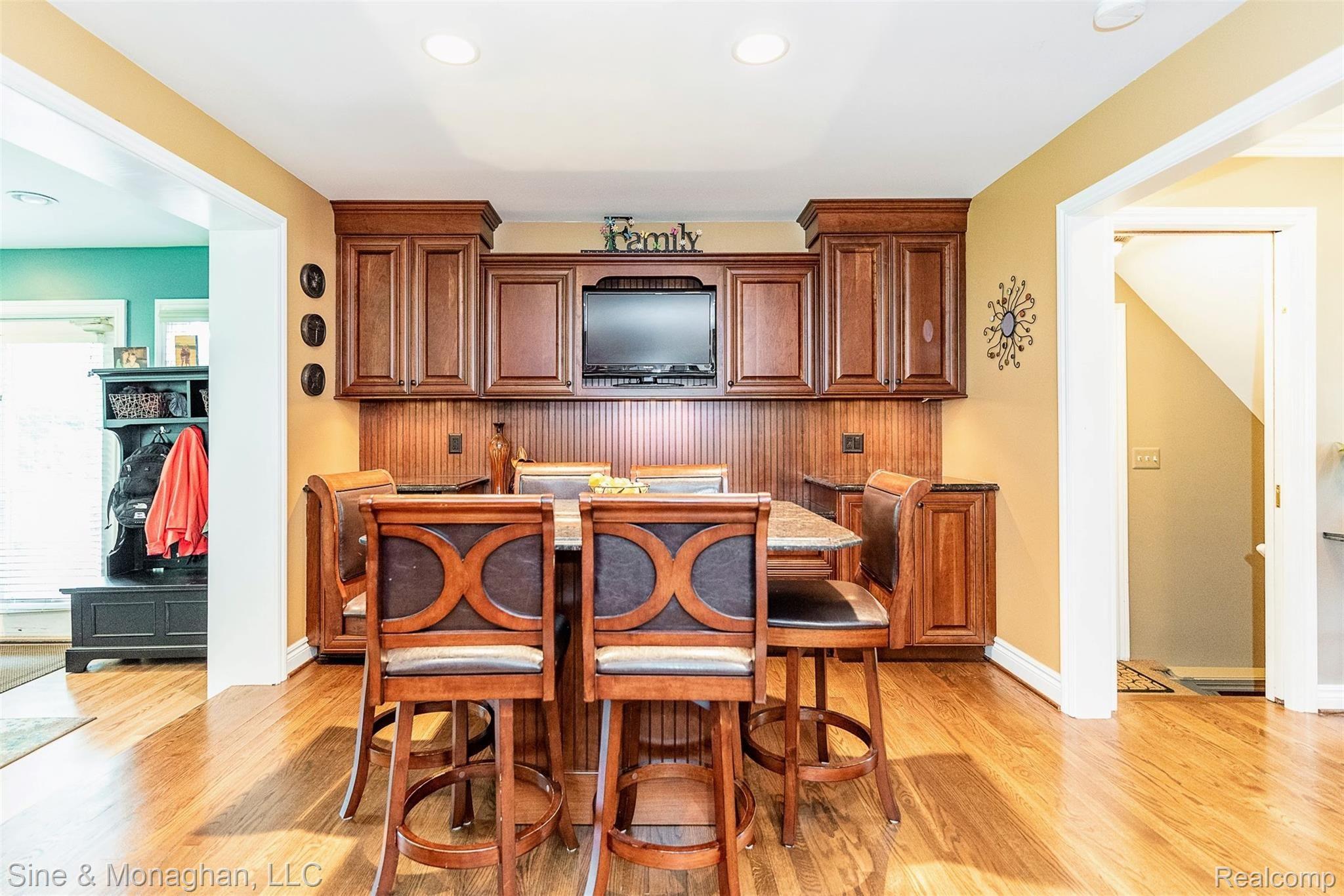 1071 North Oxford Road Grosse Pointe, MI 48236 - Photo 11 of 38 DSC_7918.jpg