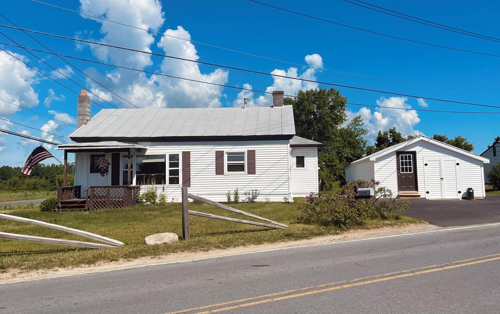 696 Wallace Hill Road Plattsburgh, NY 12901 - Photo 1 of 19 Gallery Image 1