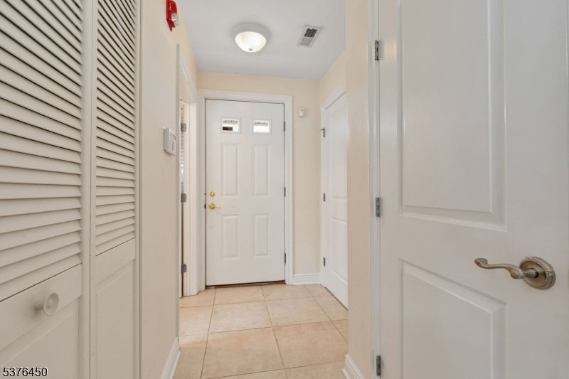 453 Springfield Avenue Berkeley Heights, NJ 07922 - Photo 5 of 34 an empty room with a shower