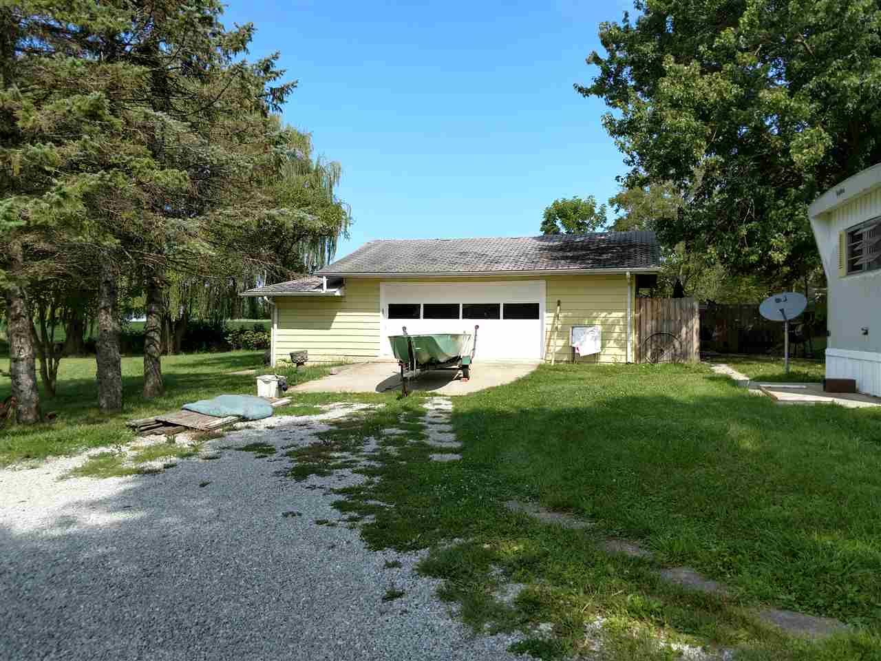 2702 West Wallen Road Fort Wayne, IN 46818 - Photo 3 of 4