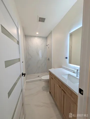 $3,150 | 581 Middlesex Avenue, Unit 201, Metuchen, NJ 08840