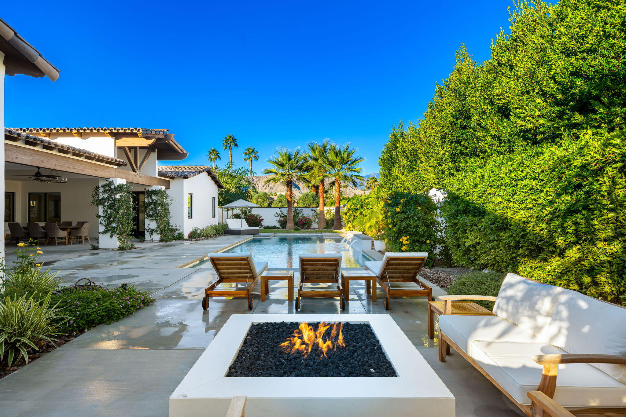 4 Via Perugia Rancho Mirage, CA 92270 - Photo 2 of 48 45-web