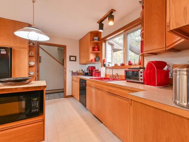 $1,700,000 | 71 Bay View Drive, Bar Harbor, ME 04609