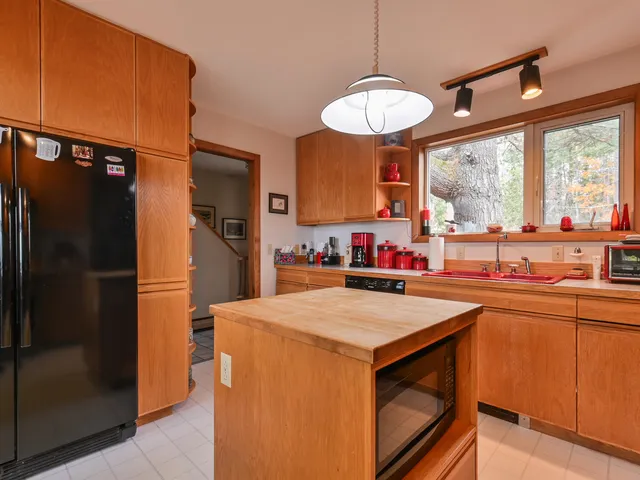 $1,700,000 | 71 Bay View Drive, Bar Harbor, ME 04609