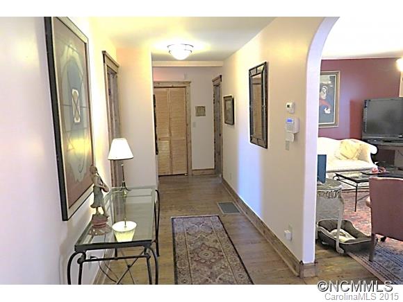 625 Monte Vista Road Candler, NC 28715 - Photo 10 of 24 Gallery Image 10