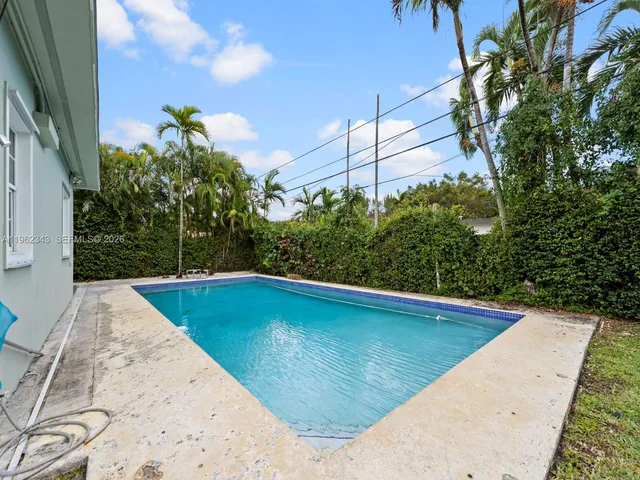 $5,500 | 5940 Southwest 47th Street, Miami, FL 33155