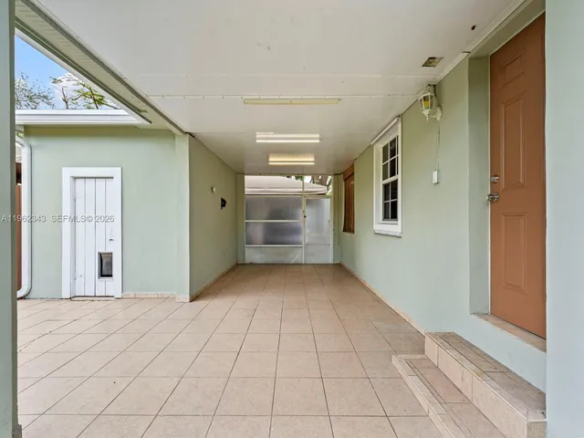 $5,500 | 5940 Southwest 47th Street, Miami, FL 33155