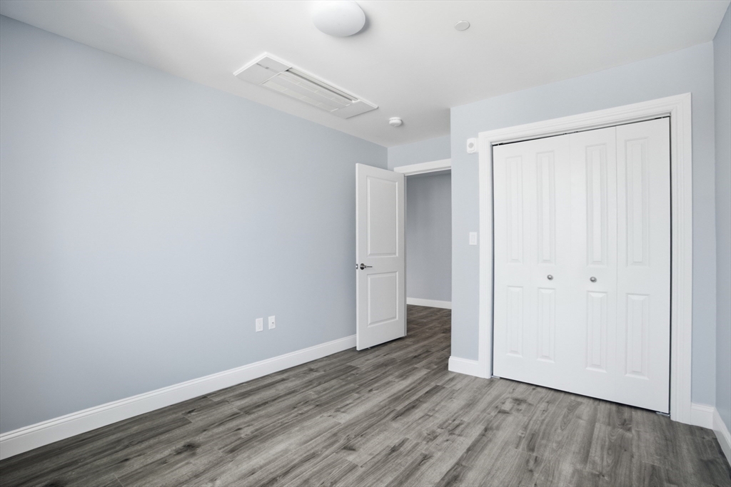 632 Centre Street, Unit 304 Boston, MA 02130 - Photo 7 of 14