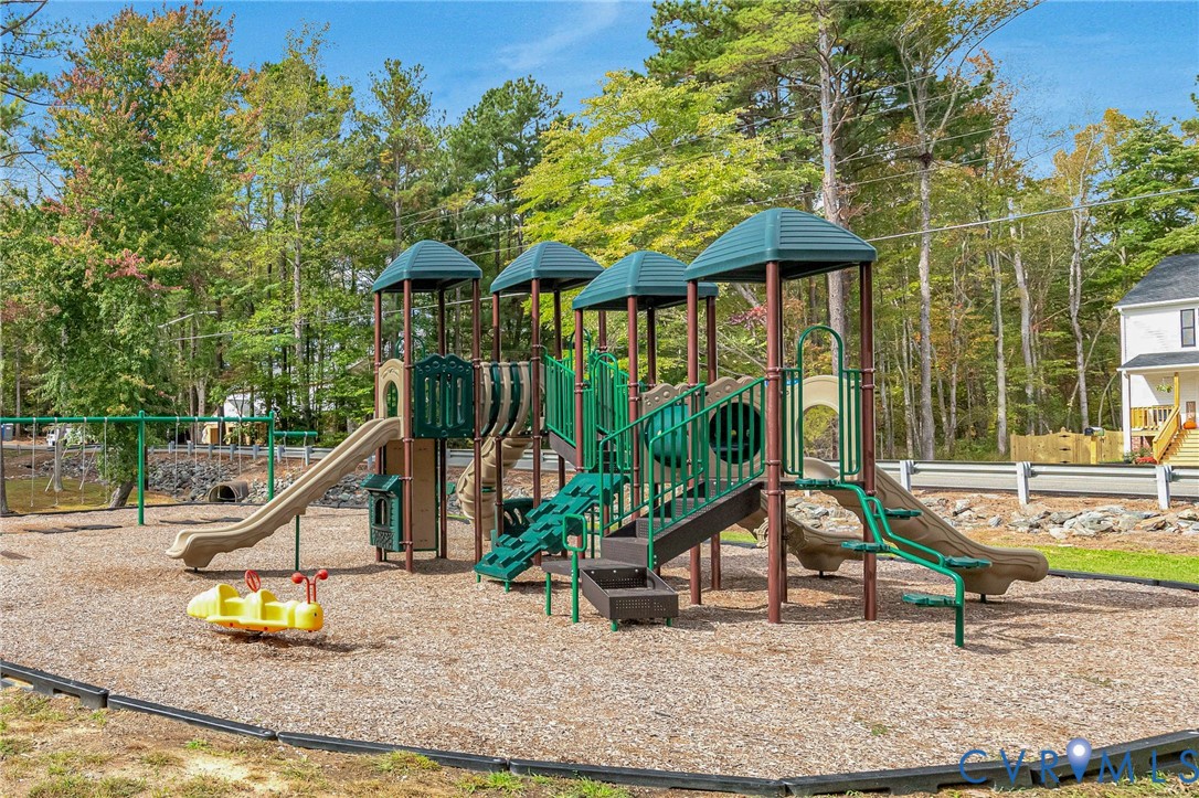 205 Clinton Drive Ruther Glen, VA 22546 - Photo 38 of 44