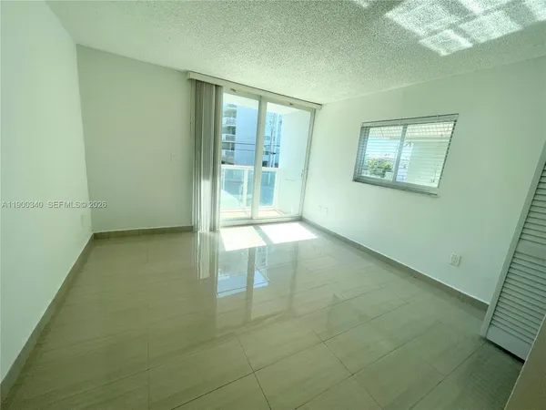 $1,975 | 2011 Bay Drive, Unit 1, Miami Beach, FL 33141