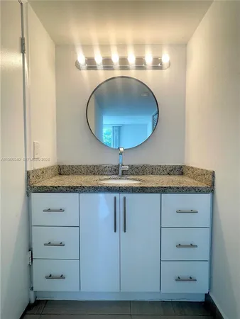 $1,975 | 2011 Bay Drive, Unit 1, Miami Beach, FL 33141