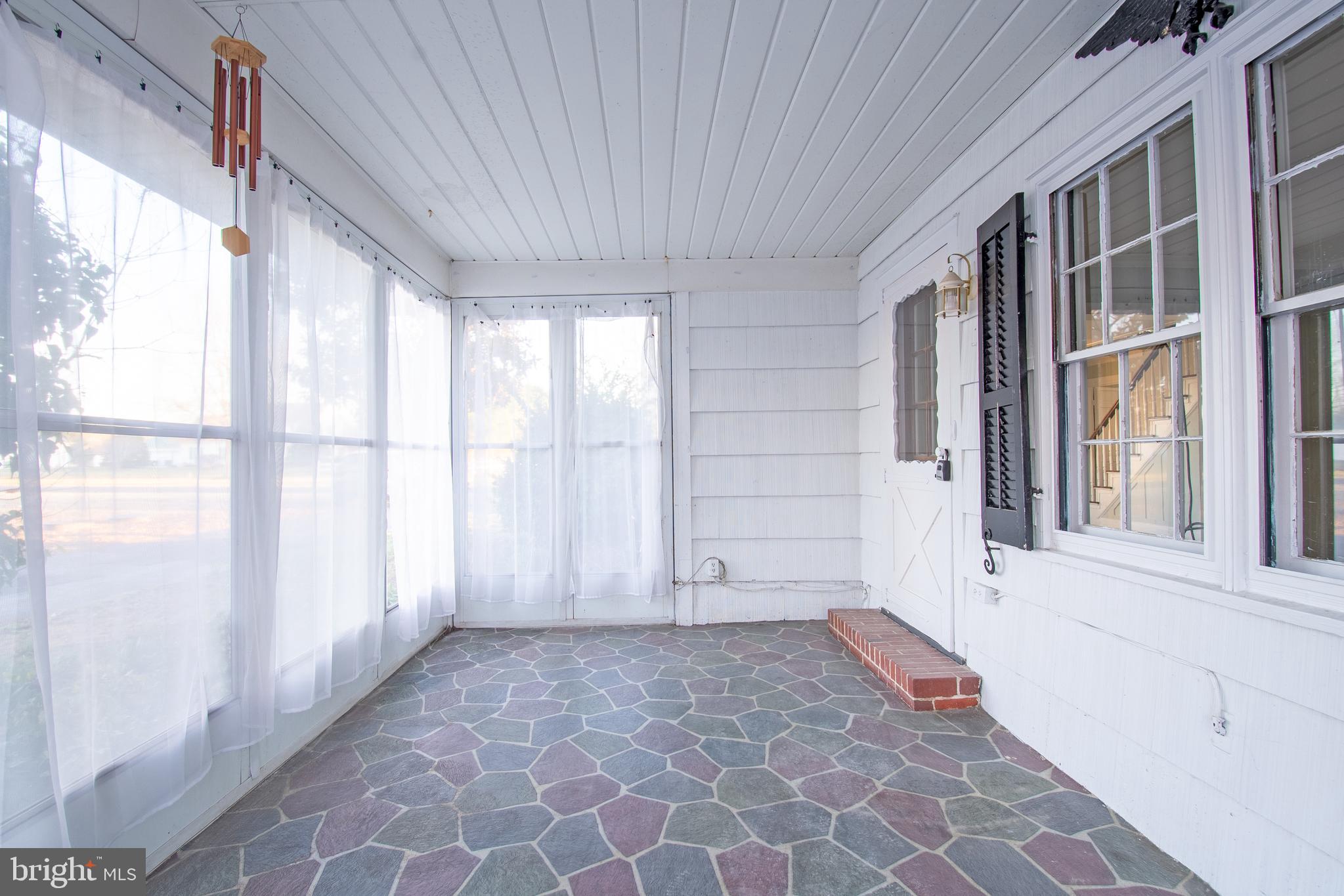 25165 Prettyman Road Georgetown, DE 19947 - Photo 25 of 43 a view of an empty room with a window