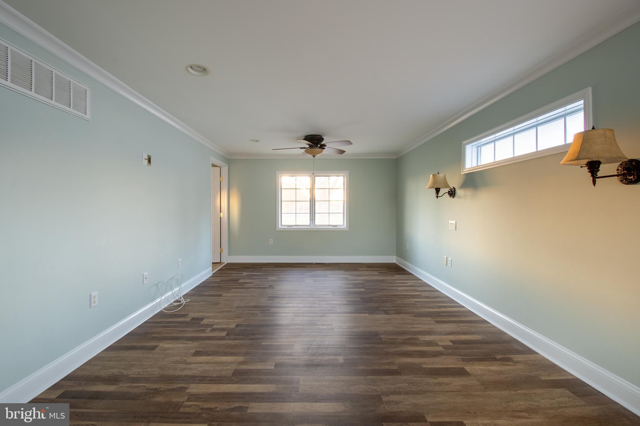 25165 Prettyman Road Georgetown, DE 19947 - Photo 28 of 43 a view of an empty room and window
