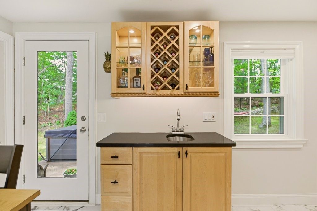 78 Grand View Road East Greenwich, RI 02818 - Photo 14 of 47