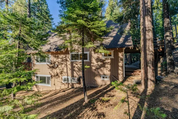 $599,000 | 3115 Apache Road, Dorrington, CA 95223