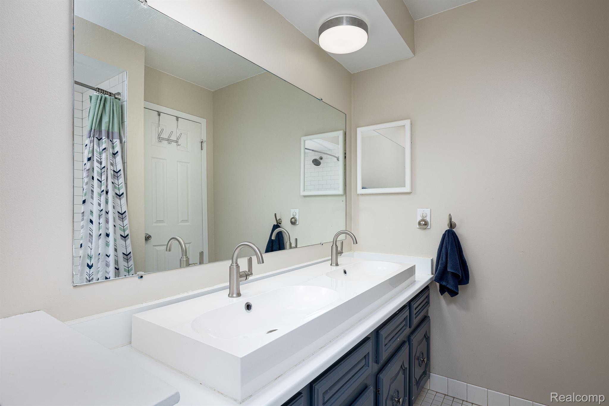 43106 Avon Road Canton, MI 48187 - Photo 29 of 54 Gallery Image 29