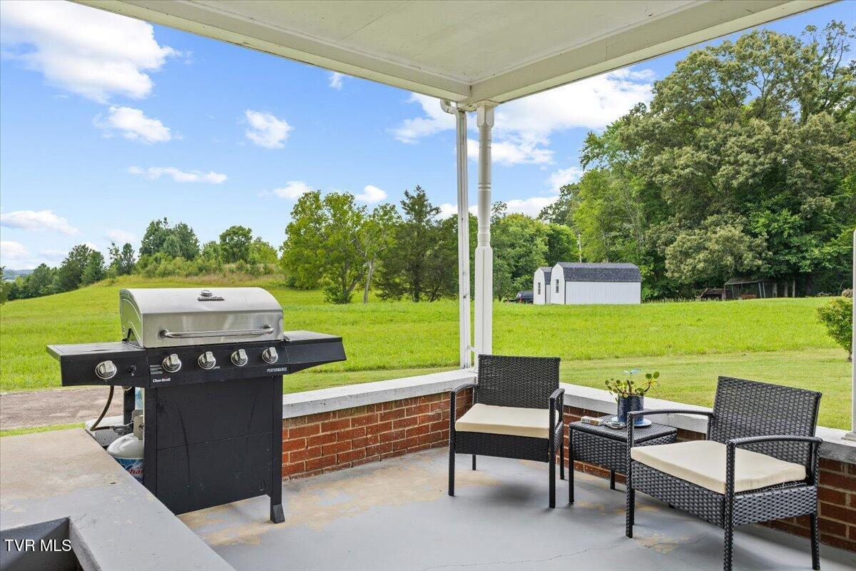 7275 Erwin Highway Chuckey, TN 37641 - Photo 6 of 43 08-128A1492