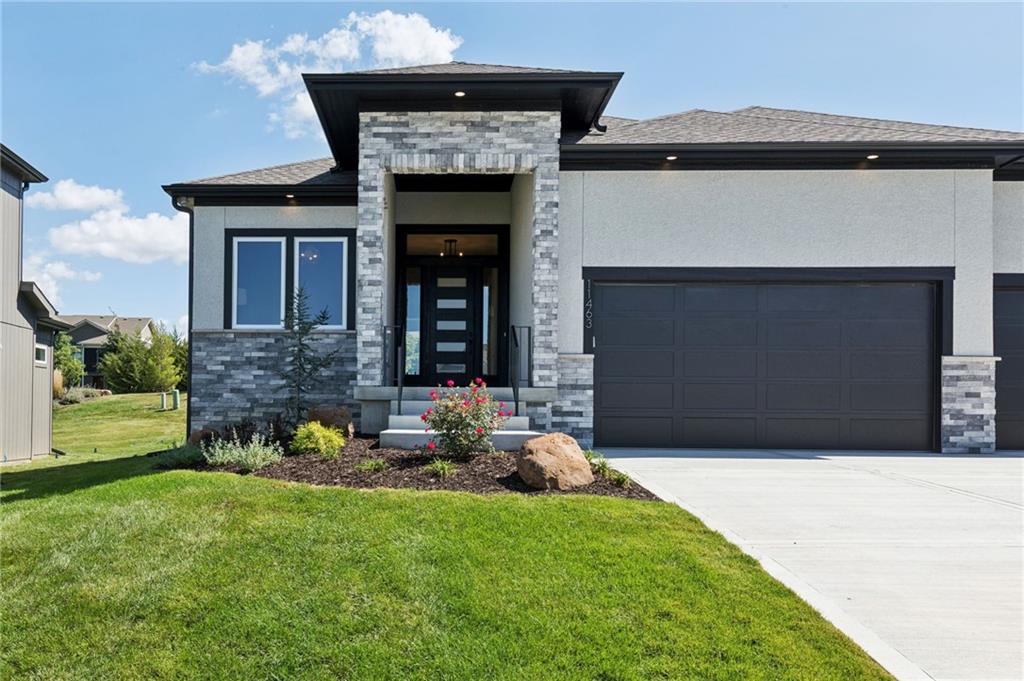 11463 South Aurora Street Olathe, KS 66061 - Photo 2 of 51